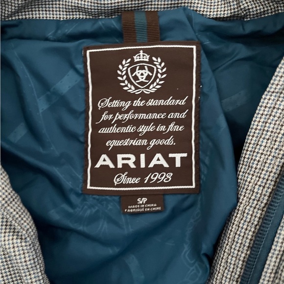 Ariat jacket size small - Picture 2 of 4